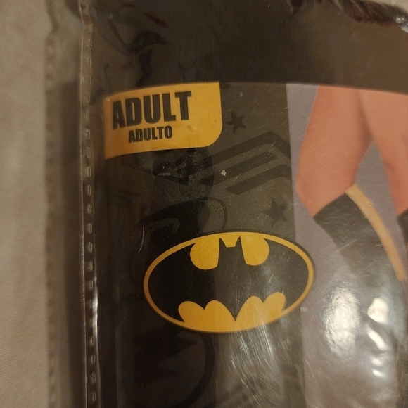 NWT Batman Batgirl Knee Socks One Size Fits Most Black Yellow Symbol Super Hero - Picture 4 of 7